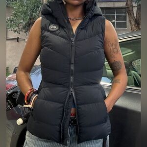 NWT CANADA GOOSE- Clair Vest Black Label in Black. SZ- XS